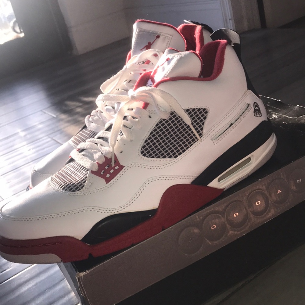 Jordan 4 Retro Fire Red Blackmon
